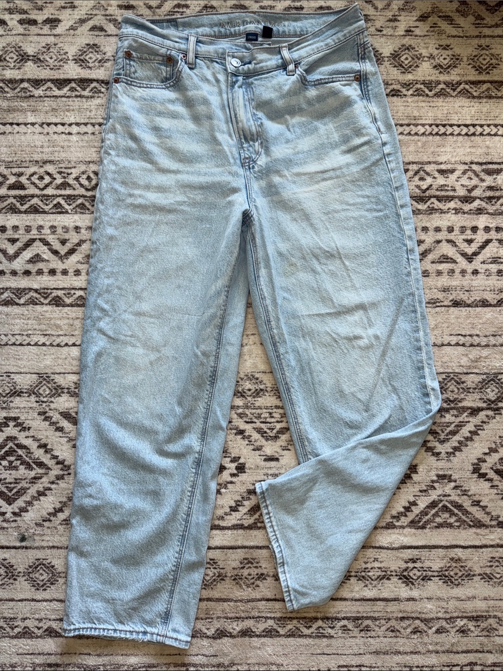 American Eagle Outfitters Light Blue High-Rise Straight Jeans